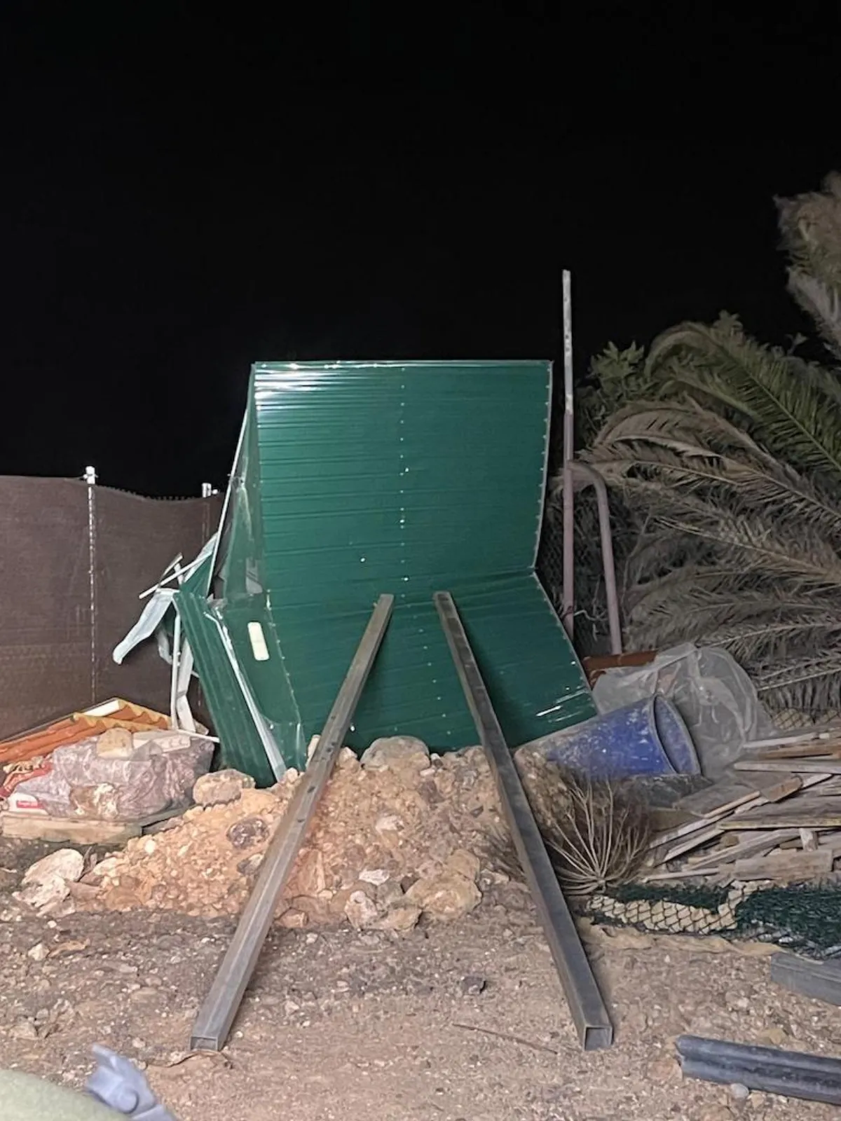 74 metros de vallado arrancados por el temporal en NA STABLOS, diciembre 2024